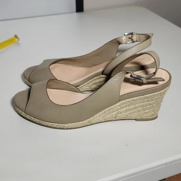 Cole Haan Womens Wedge Heels Size 9 shoes has flaw - Picture 6 of 16